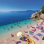 Apartment 2 Bedroom In Cernik *