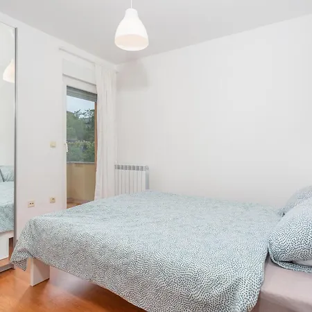 2 Bedroom In Cernik Lägenhet