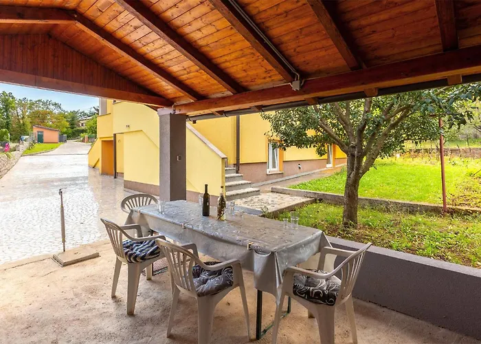 Апартаменты Awesome In Cernik With Wifi