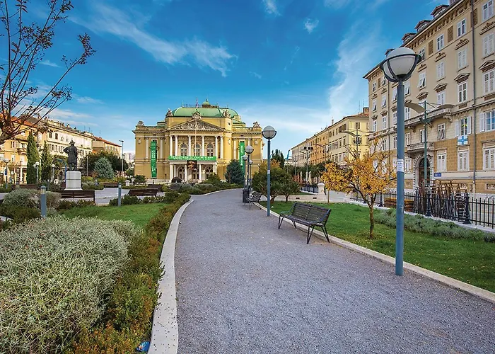 شقة Awesome In Cernik With Wifi غييكا