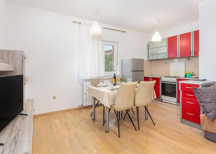 Awesome In Cernik With Wifi Rijeka