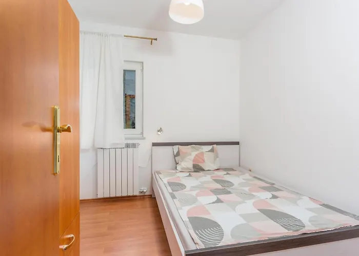 Apartment Awesome In Cernik With Wifi *